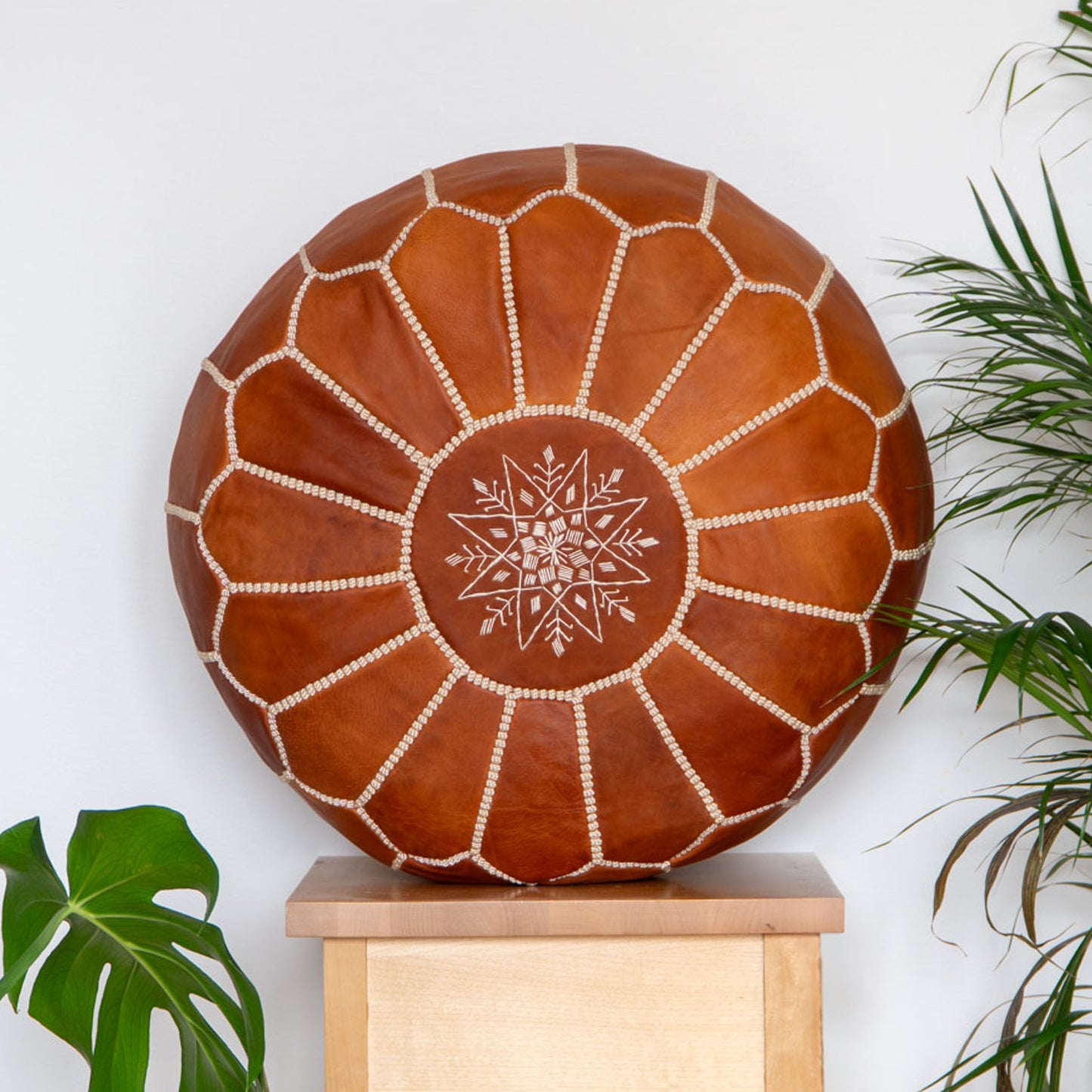 SHAMA - Round Leather Pouf